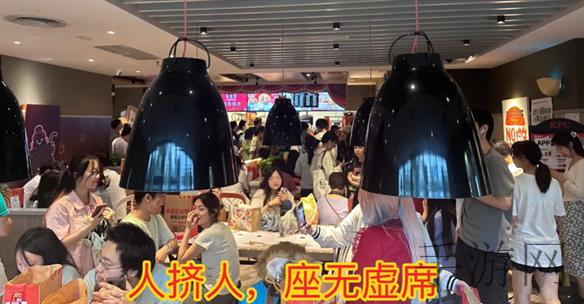 np男同网站,探索虚拟情感世界：深入体验同性恋文化与角色扮演的独特游戏-2